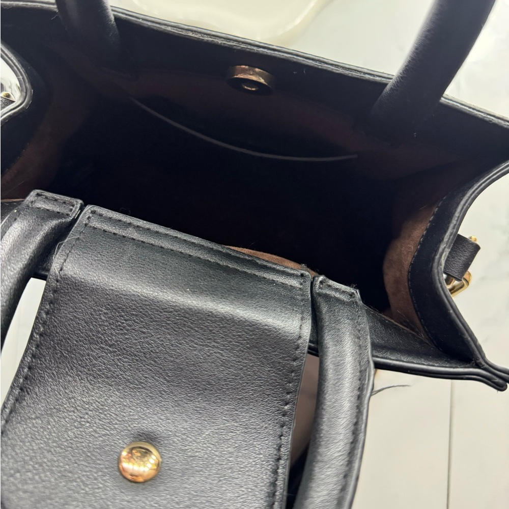 Purse - Picture 3 of 3